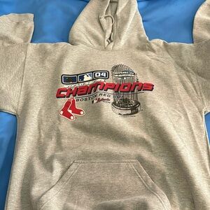 Red Sox size L